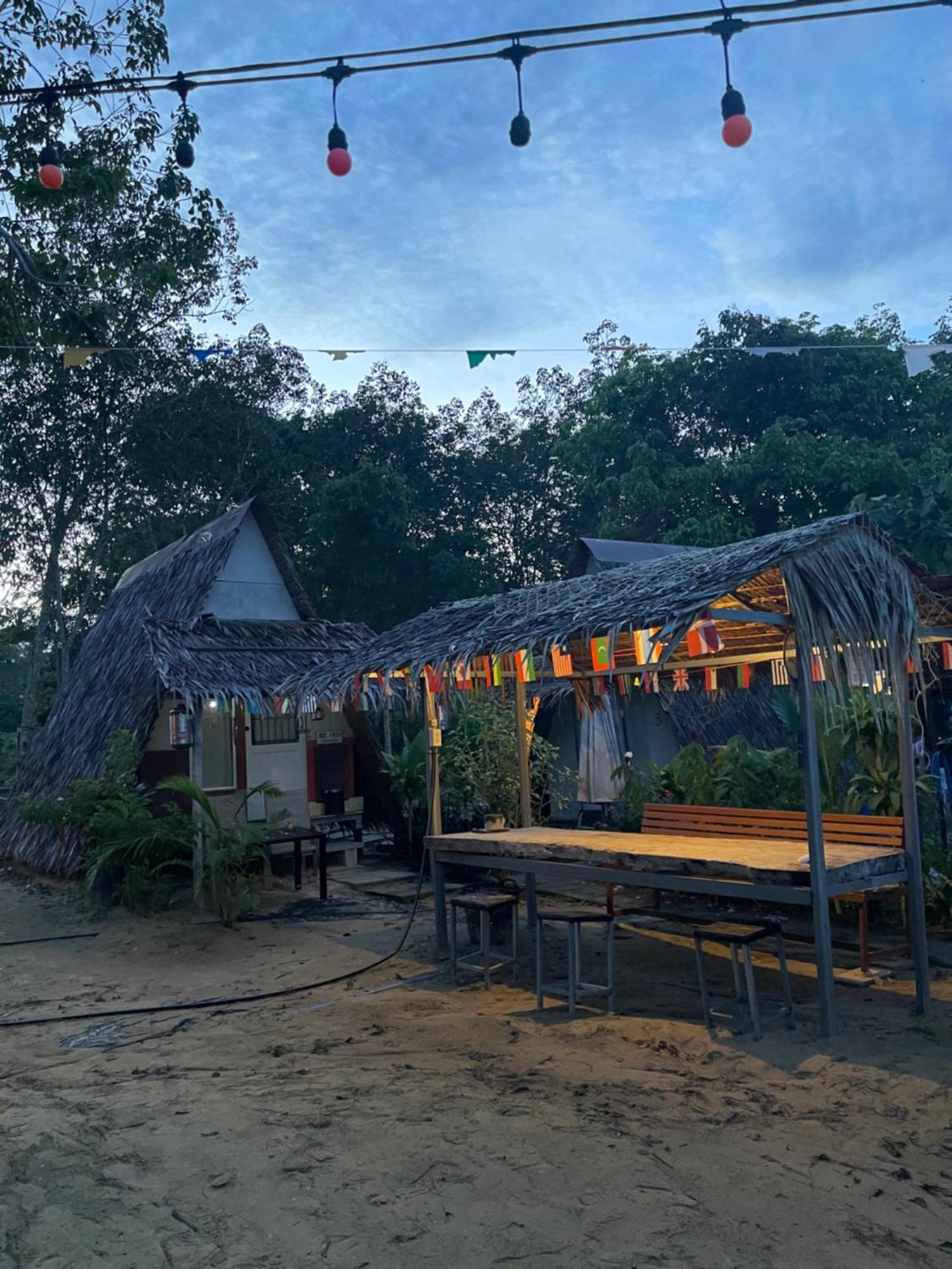 Hotel Phuketairportcamping Ban Bo Sai Klang Exterior foto